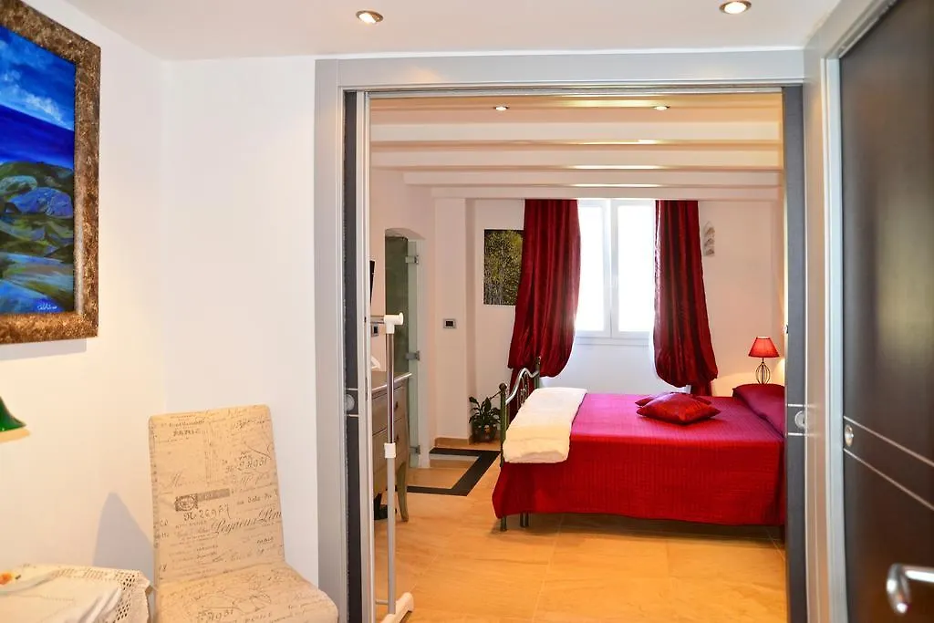 B&B Torre Porta Marina 0*, Ventimiglia